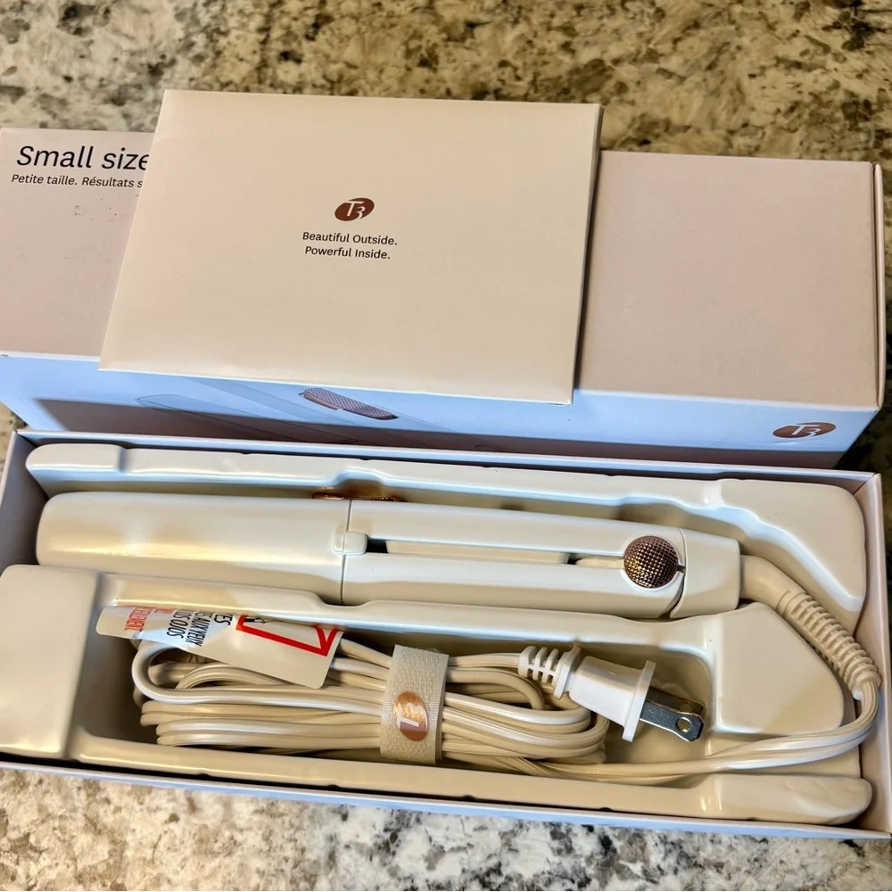 T3 SinglePass and Featherweight Compact Hair Tools - White and Rose Gold - Picture 7 of 7